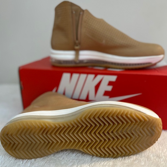 Nike shoes - Picture 2 of 2